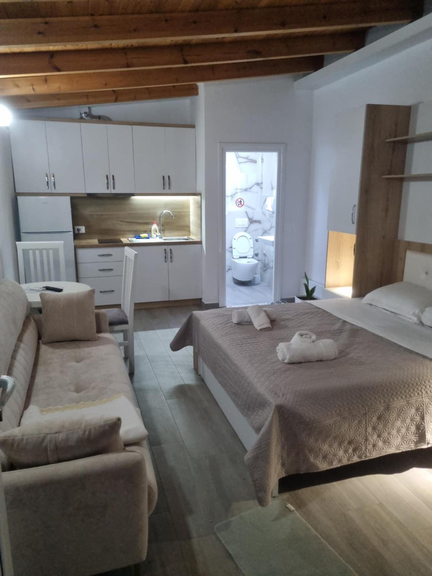 Vila Soleil Vlore Exterior photo