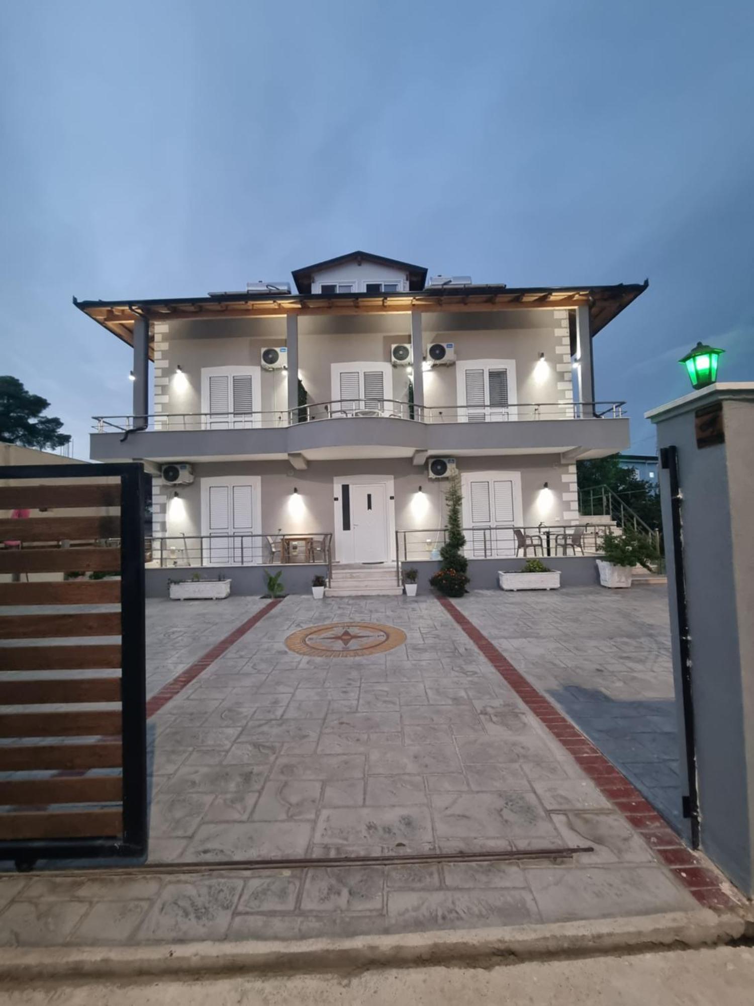 Vila Soleil Vlore Exterior photo